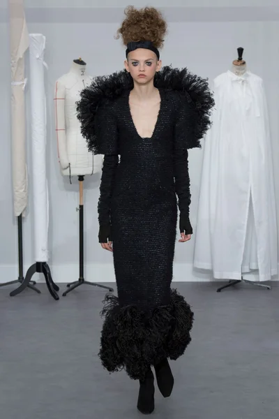 Look 38